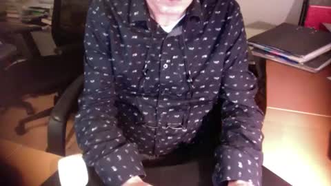 Snapshot of amor2200 chatting on 01/26/25, 07:52 Amor2200 online show from 01/26/25, 07:52