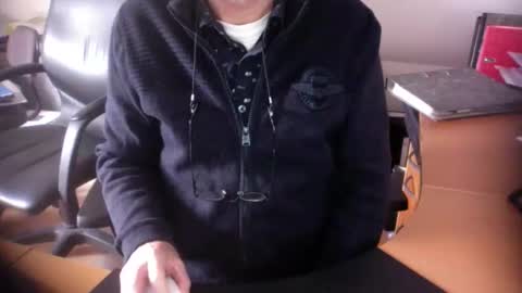 Snapshot of amor2200 chatting on 02/03/25, 09:41 Amor2200 online show from 02/03/25, 09:41