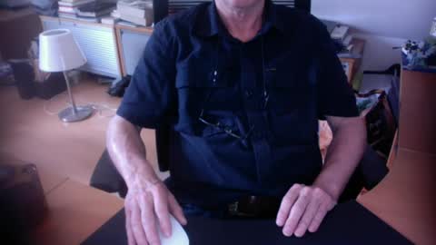 Snapshot of amor2200 chatting on 06/16/26, 02:41 Amor2200 online show from 06/16/26, 02:41