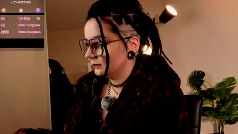 Snapshot of amorefae chatting on 04/01/26, 11:13 amore online show from 04/01/26, 11:13