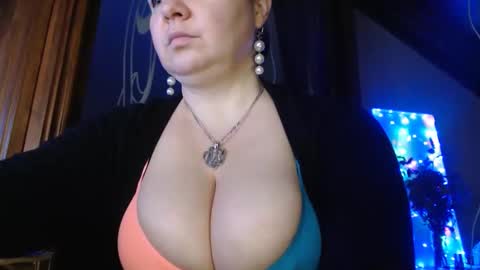 amorelara online show from 12/12/24, 06:47