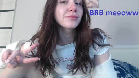 Snapshot of amoremeoww chatting on 04/26/26, 04:04 miss unforgettable online show from 04/26/26, 04:04