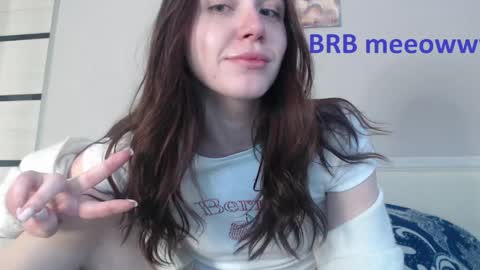 Snapshot of amoremeoww chatting on 05/20/26, 05:52 miss unforgettable online show from 05/20/26, 05:52