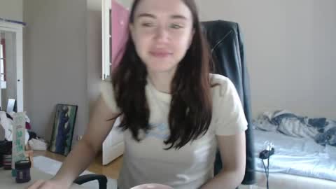 Snapshot of amoremeoww chatting on 05/23/26, 02:32 miss unforgettable online show from 05/23/26, 02:32
