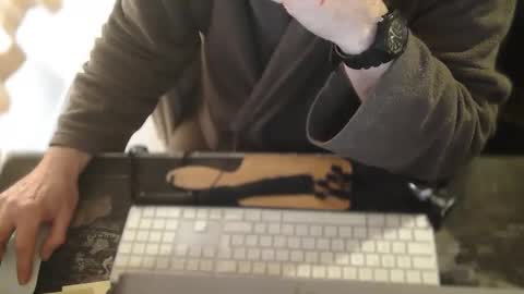 amslave4f online show from 04/26/26, 12:14