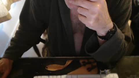 amslave4f online show from 08/05/26, 07:11