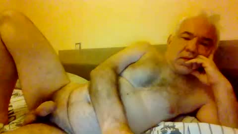 Snapshot of amstel69 chatting on 07/15/26, 09:42 amstel69 online show from 07/15/26, 09:42