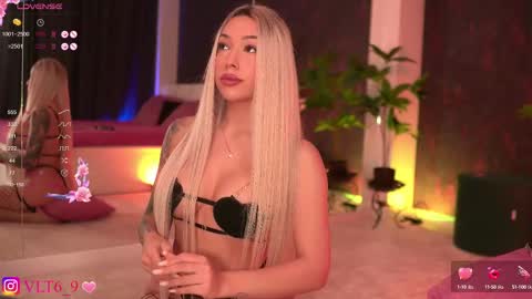 Snapshot of amunajaxson chatting on 02/23/25, 12:19 ------------- online show from 02/23/25, 12:19