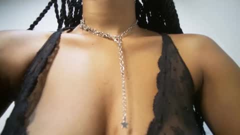 Snapshot of amunetlover chatting on 01/25/25, 03:19 shantel online show from 01/25/25, 03:19