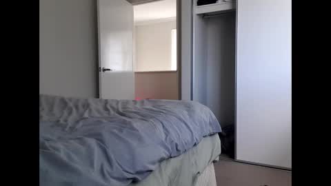 JUSTIN online show from 04/21/26, 04:30