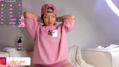 Snapshot of amy1cute chatting on 06/16/26, 12:13 Amy online show from 06/16/26, 12:13