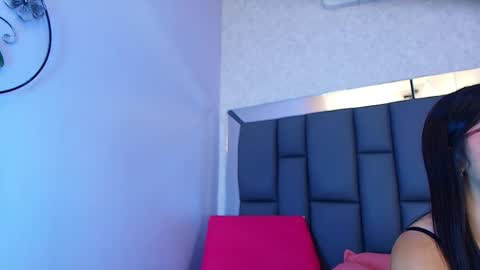 amy__wats0n online show from 04/22/26, 07:15