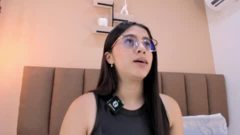 amy__wats0n online show from 06/03/26, 07:08