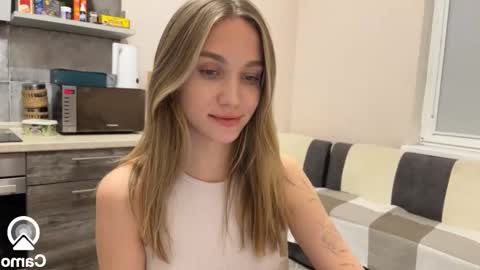 Snapshot of amy_chill chatting on 12/12/24, 05:37 Amy Chill online show from 12/12/24, 05:37