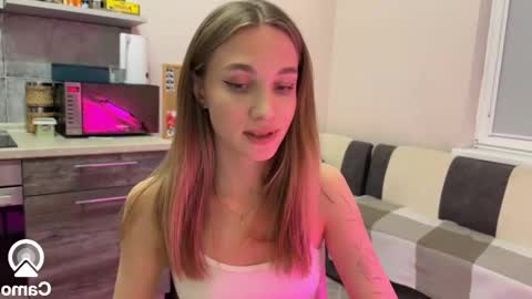 Snapshot of amy_chill chatting on 12/13/24, 05:43 Amy Chill online show from 12/13/24, 05:43