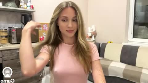 Snapshot of amy_chill chatting on 10/02/25, 06:15 Amy Chill online show from 10/02/25, 06:15