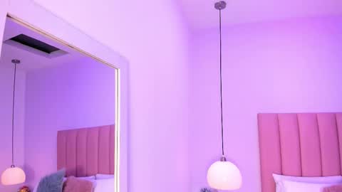 Aleja   online show from 10/06/25, 03:26