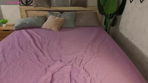 Snapshot of amy_kimberlly chatting on 01/15/26, 12:37 Amy online show from 01/15/26, 12:37