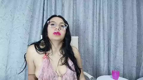 Emy Noa  online show from 04/18/26, 10:10