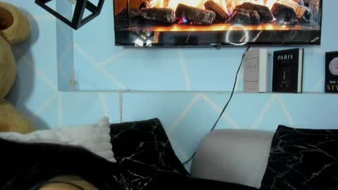 Emy Noa  online show from 04/21/26, 01:07