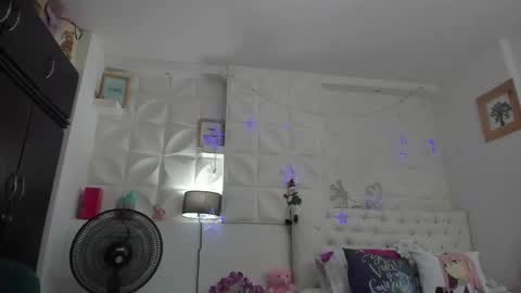 Amy Caroland online show from 12/31/24, 05:40