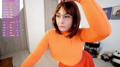 Daniela M online show from 10/31/25, 02:40