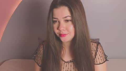 Snapshot of amy_vans_ chatting on 05/13/26, 09:33 Amy nickname Kirby online show from 05/13/26, 09:33
