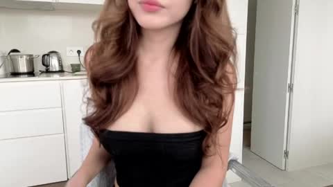 girl next door named Amy online show from 04/23/26, 02:19