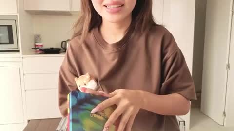 girl next door named Amy online show from 07/25/26, 09:18