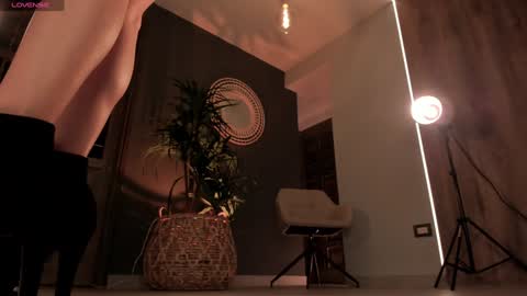 Amy Armstrong online show from 01/10/25, 04:12