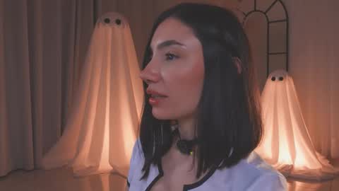 Amy Armstrong online show from 10/17/25, 12:58