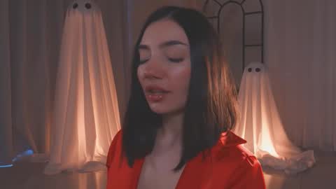 Amy Armstrong online show from 10/24/25, 07:21