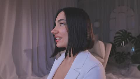 Amy Armstrong online show from 06/07/26, 10:35