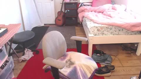 Snapshot of amyattack chatting on 02/07/25, 04:46 Trashely Gimpson online show from 02/07/25, 04:46