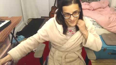 Snapshot of amyattack chatting on 02/10/25, 10:20 Trashely Gimpson online show from 02/10/25, 10:20