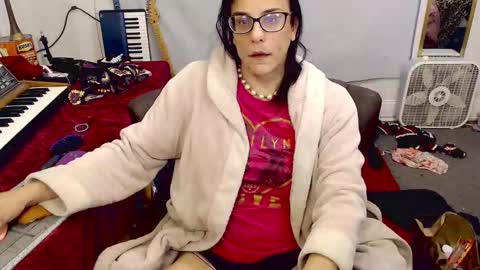 Snapshot of amyattack chatting on 10/28/25, 09:02 Trashely Gimpson online show from 10/28/25, 09:02