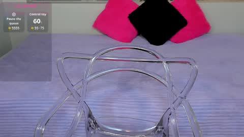 My name is AMY... Nice to meet you  thumb up me please its important online show from 09/09/25, 03:55