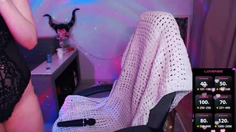 Amy is here  my telegram chanel -  online show from 11/11/25, 08:31