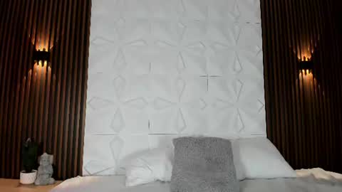 Snapshot of amycolman_ chatting on 06/11/26, 12:03 amy online show from 06/11/26, 12:03