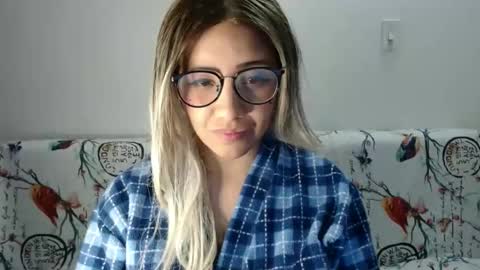 amycosplay99 online show from 01/17/25, 02:08