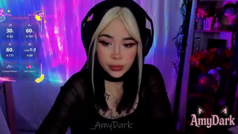 Snapshot of amydark chatting on 09/18/25, 07:38 Amy online show from 09/18/25, 07:38