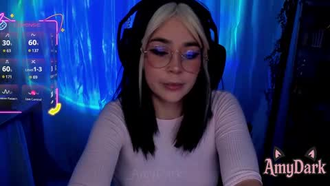 Snapshot of amydark chatting on 09/23/25, 10:35 Amy online show from 09/23/25, 10:35