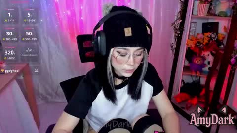 Snapshot of amydark chatting on 11/19/25, 11:05 Amy online show from 11/19/25, 11:05