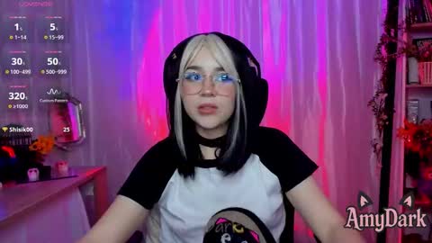Snapshot of amydark chatting on 11/23/25, 12:32 Amy online show from 11/23/25, 12:32