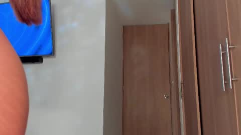 Snapshot of amydavis_ chatting on 07/28/26, 03:21 Amy online show from 07/28/26, 03:21