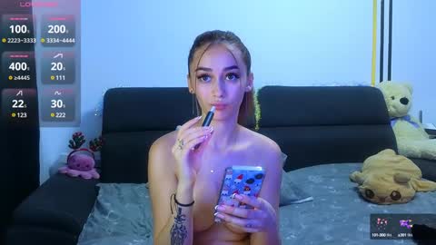 Snapshot of amykentt chatting on 12/22/24, 10:38 amykentt online show from 12/22/24, 10:38