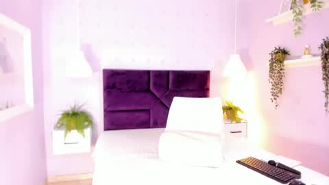 Snapshot of amykord chatting on 10/07/25, 11:51 Amykord online show from 10/07/25, 11:51