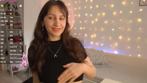 Amelia online show from 02/04/25, 09:07