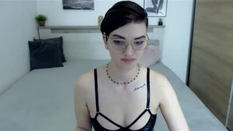 Hi there guys  My pleasure in your hands  pvt is open online show from 03/28/26, 08:08
