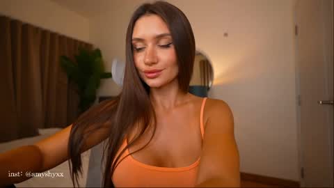 amylure online show from 04/11/26, 02:54